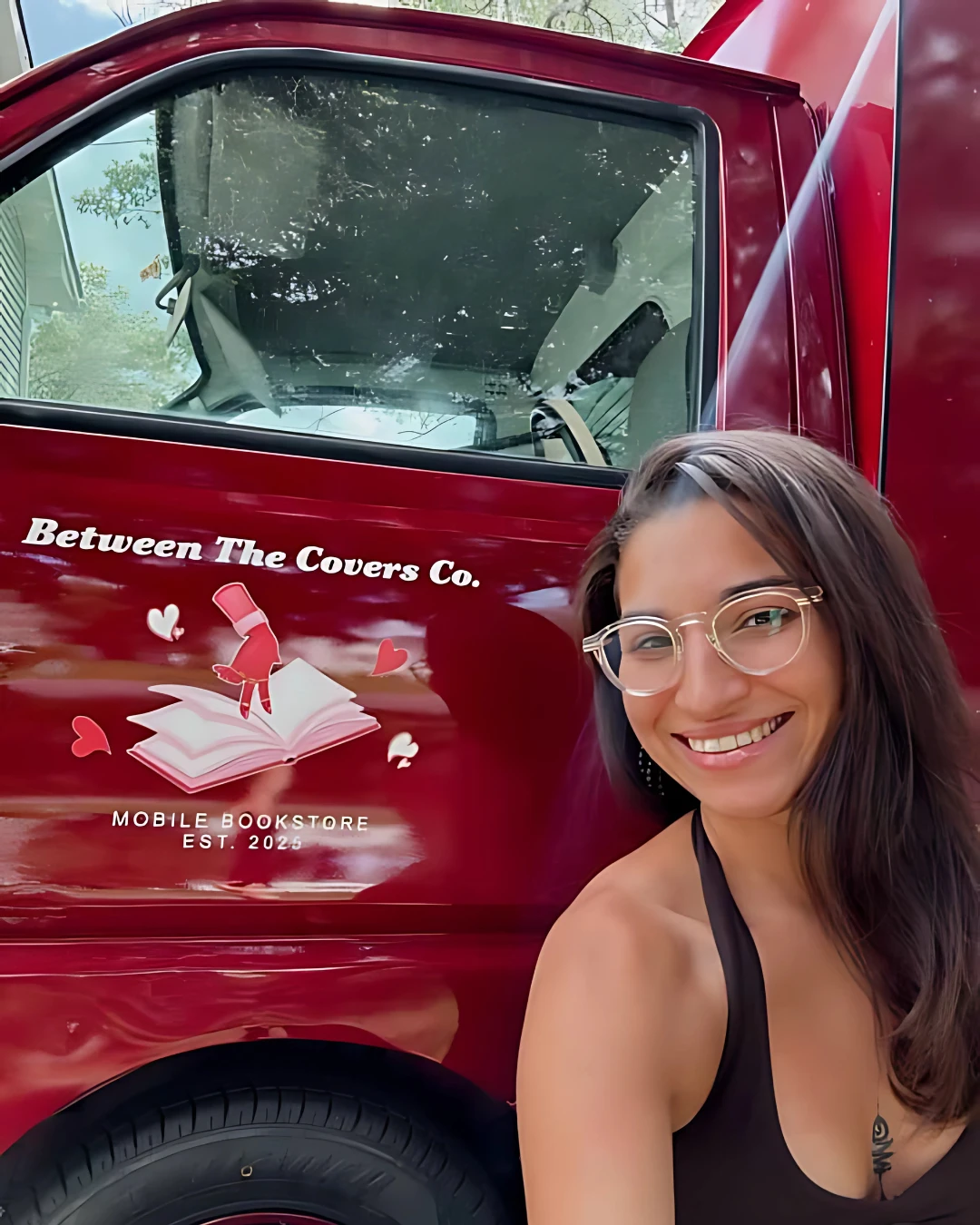 alyssa-mobile-bookstore-founder-new-jersey.webp